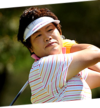 Fun and caring Ko Pro, depended by many young players. She dreams to built golf course back in Korea to instruct young golfers. - team_140147387550ab1ea9035ad